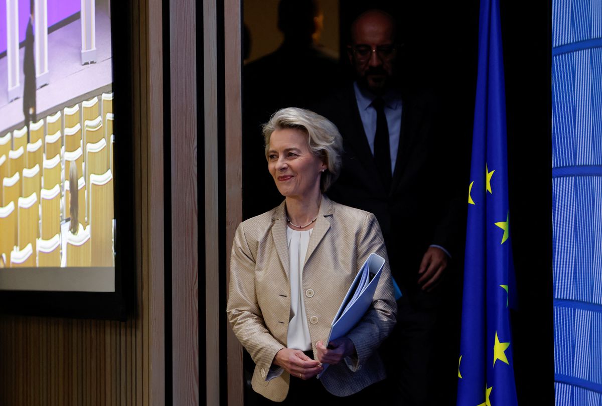 Von der Leyen encara con curvas la última parte de su mandato | Internacional