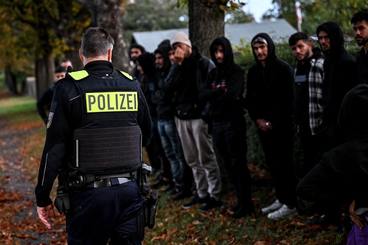 Alemania anuncia controles fronterizos fijos temporales con Polonia, República Checa y Suiza | Internacional
