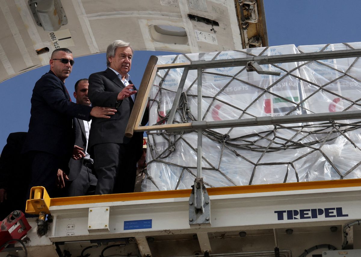 La ayuda humanitaria a Gaza se retrasa al menos al sábado por la inspección de los cargamentos | Internacional