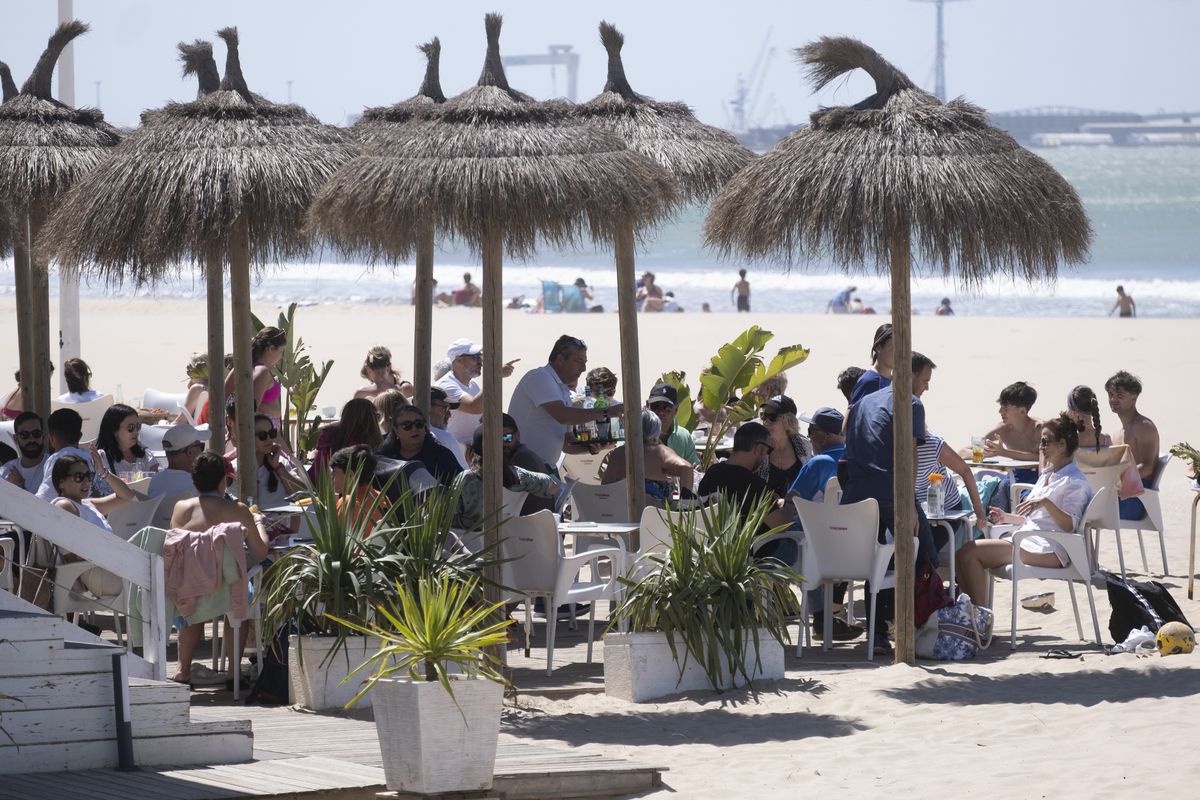 BBVA Research recorta su previsión de crecimiento para España en 2024 en tres décimas, hasta el 1,8% | Economía