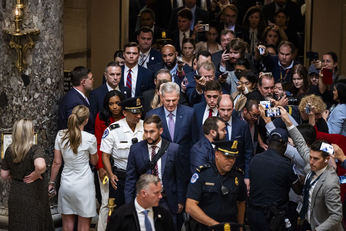 Estados Unidos: “¿Y ahora qué?” El cese de McCarthy deja un Congreso ingobernable en EE UU | Internacional