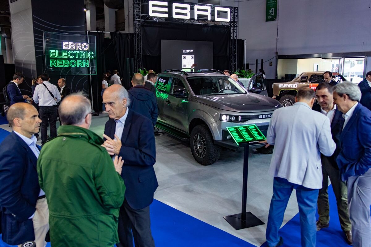 La reindustrialización de Nissan suma nuevos retrasos y amenaza los subsidios de un millar de exempleados | Economía