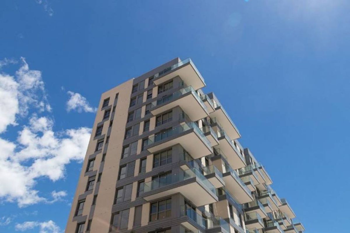 La Sareb licitará 3.500 viviendas de alquiler asequible antes de acabar el año | Economía