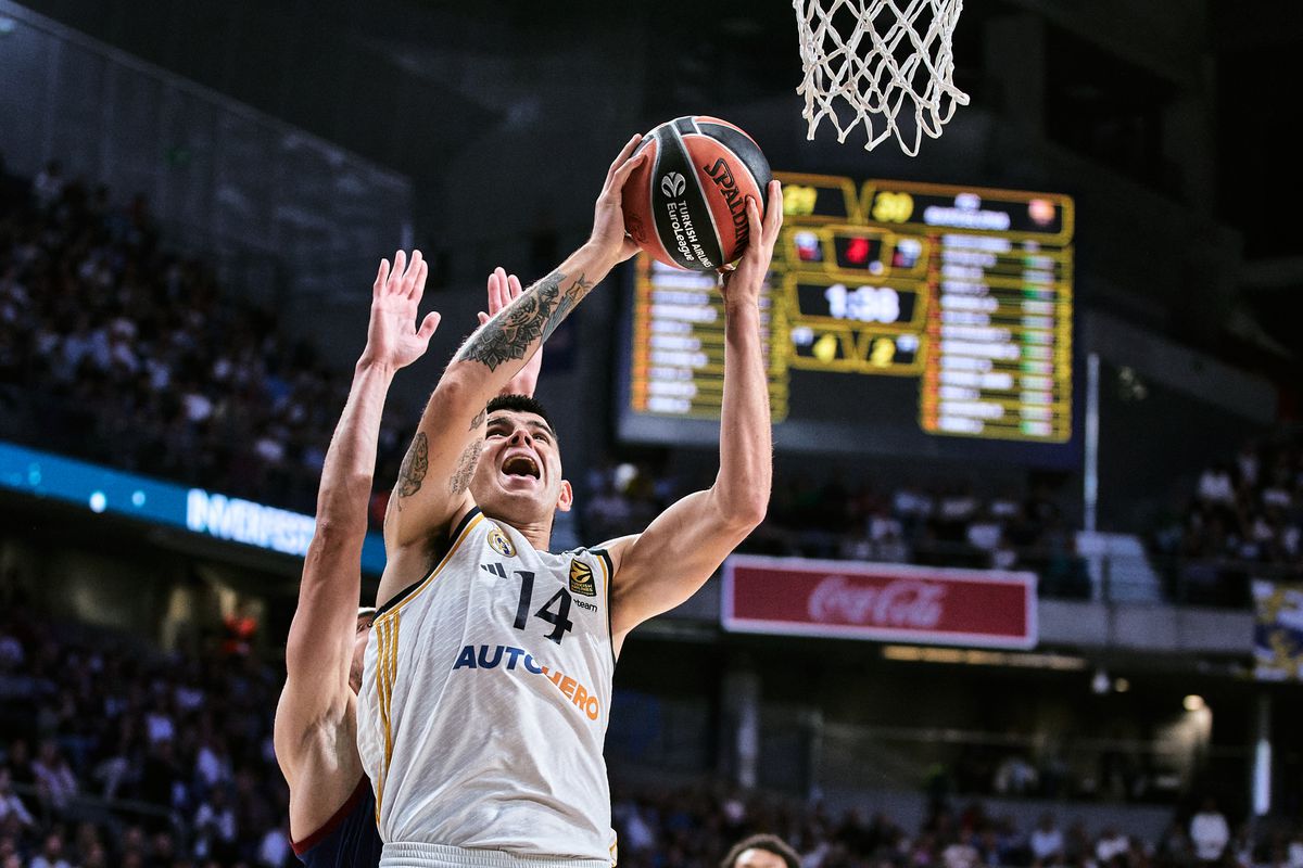 El Madrid conquista un clásico loco ante el Barça | Baloncesto | Deportes