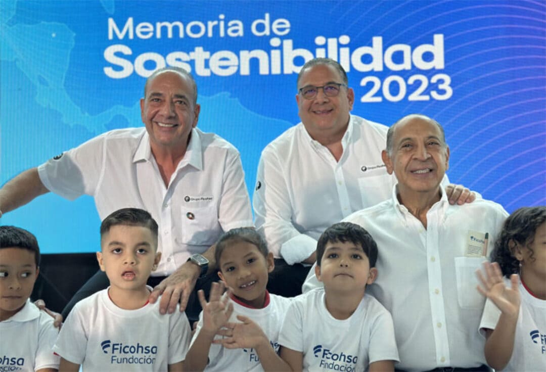 Liderazgo social y financiero: la misión de Ficohsa